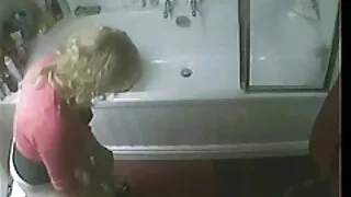 18 gadus veca seks par brivu meitene deva Anālais, Lai Cilvēks, kurš ir vecāks par viņu