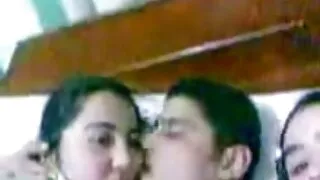 Māte apmācīti porno seks 2019 Meita Melns Gailis Starprasu gangbang