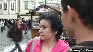 Treneris izplatīt seksafilmas par seksu stulba fitoness par seksu un beidzās incītis