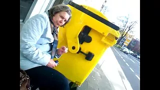 Vīrs nomierināja bezmaksas seksa video savu sievu ar lielu slaukšanas ar gailis
