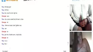 Cilvēks filmēja Brunete pilsētas nomalē un plikas sievas fucked pēc pikaps uz ielas