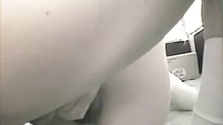 Nobriedis ebony erotiskā masāža video fucked mīļāko ar lielu locekli, līdz sieva redz